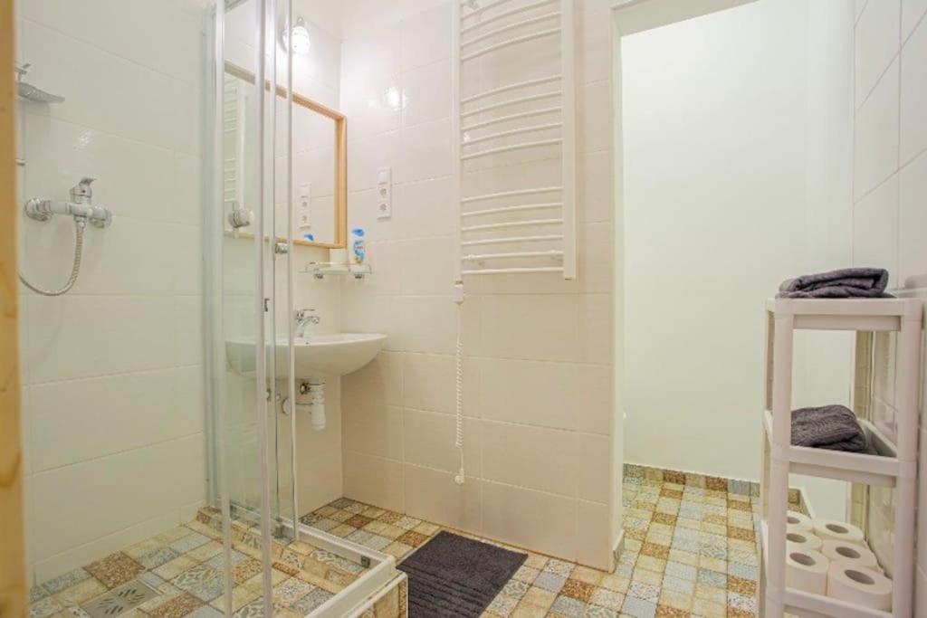 Cosy Flat In Akacfa Str., Aya Apartment บูดาเปสต์ ภายนอก รูปภาพ